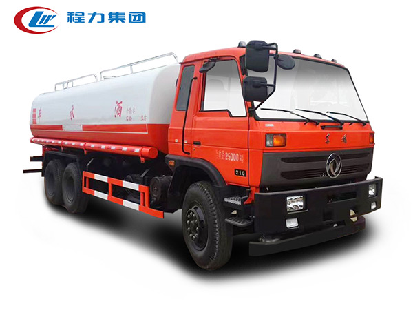 東風153后八輪灑水車（18-22方）