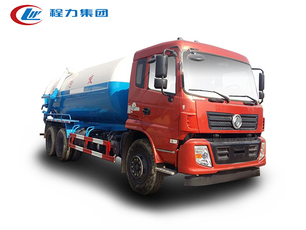 東風后八輪（18方）吸污車